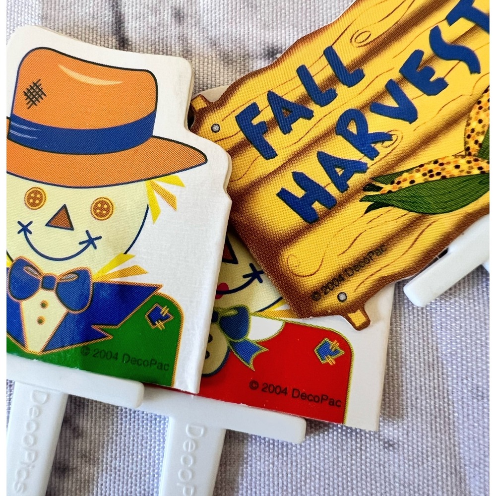 Vintage 2004 DecoPac Scarecrow Fall Harvest Cupcake Toppers Picks 25pc Set - Picture 2 of 3